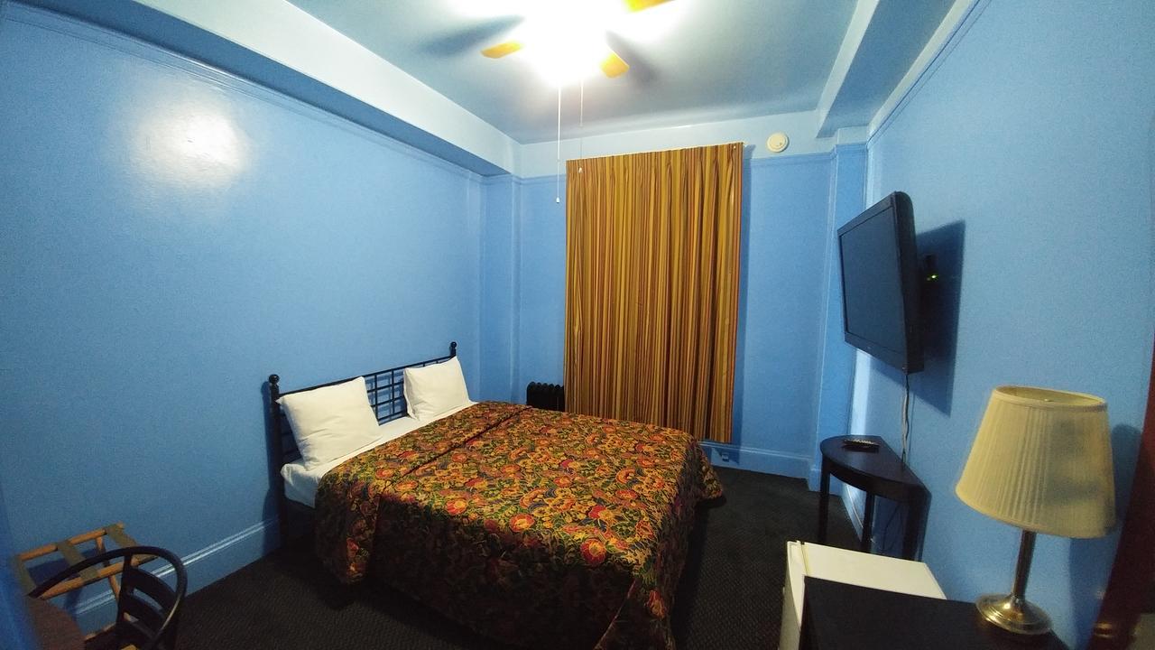 Rodeway Hotel
